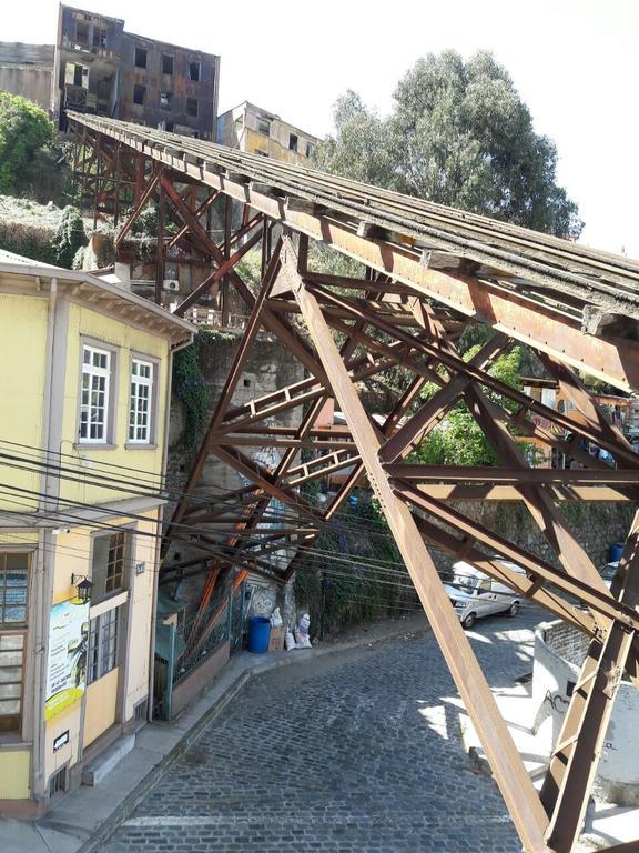 Hostal Recuerdos De Familia Valparaíso Екстериор снимка