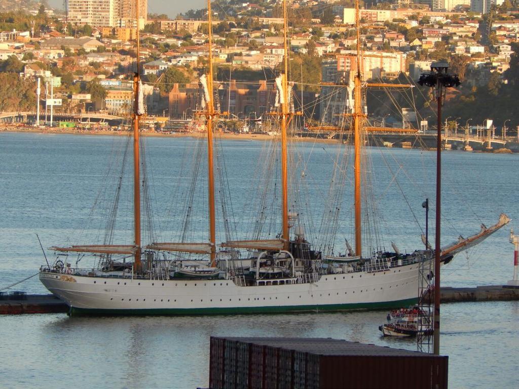 Hostal Recuerdos De Familia Valparaíso Екстериор снимка